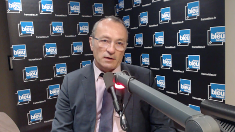 Le sénateur de l’Hérault Henri Cabanel a annoncé son dépôt de projet de loi pour aider à prévenir le suicide chez les agriculteurs.©Radio France – Guillaume Roulland